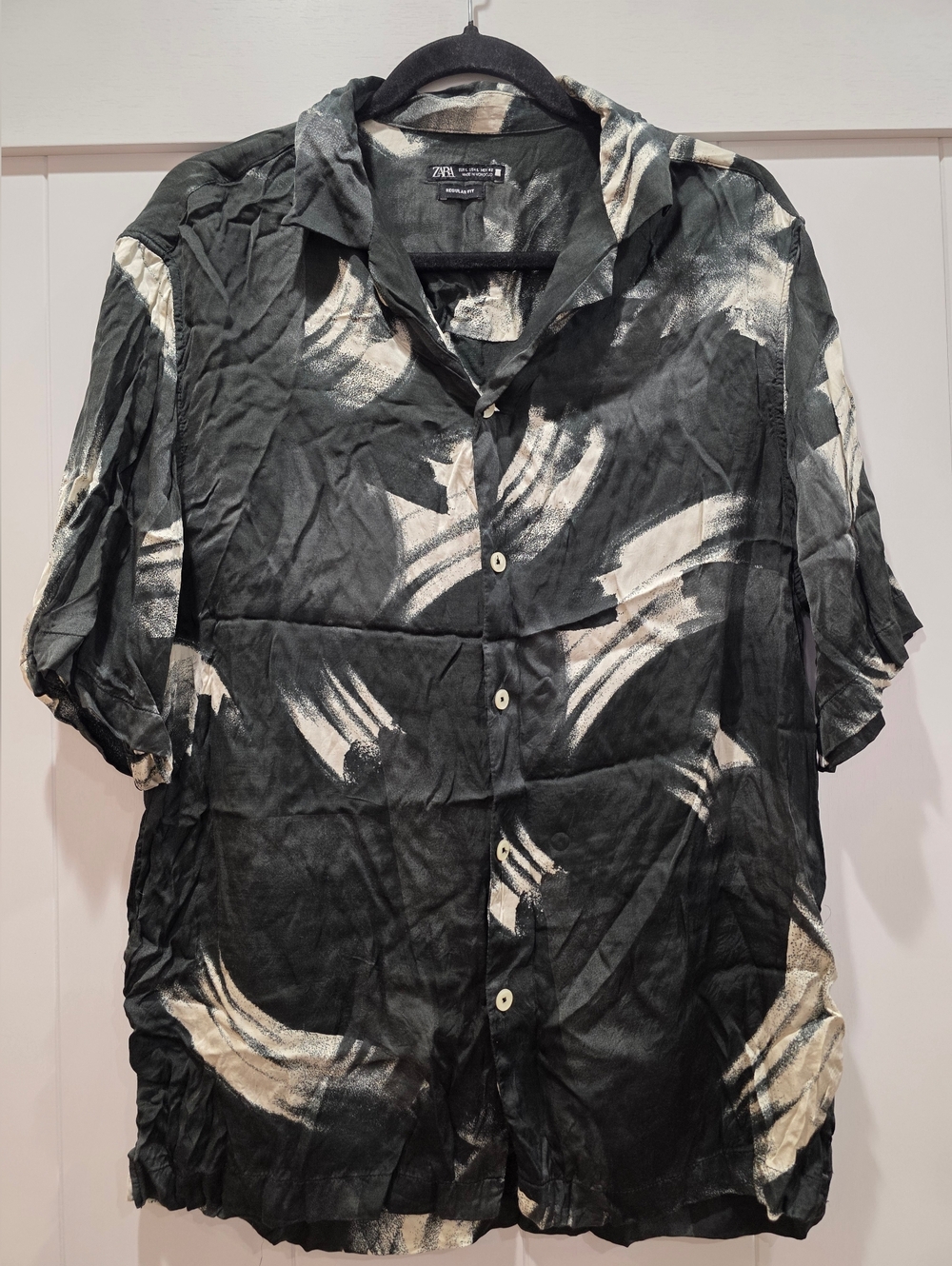 Zara Men's Abstract Brushstroke Print Top Size L -Item 113